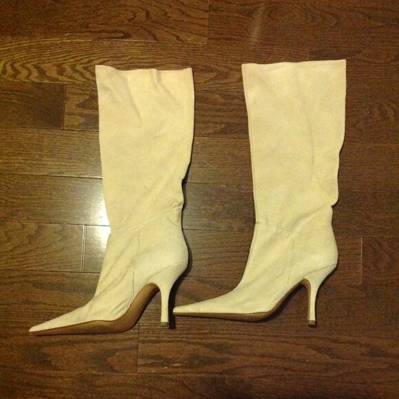 Brand New Pointy toe suede boots - Picture 1 of 3